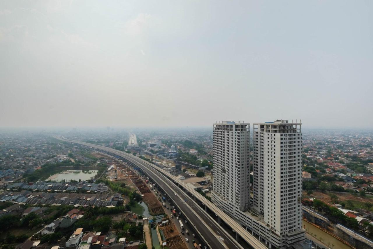 Cozy Studio Apartment At Grand Kamala Lagoon By Travelio Bekasi Exterior foto